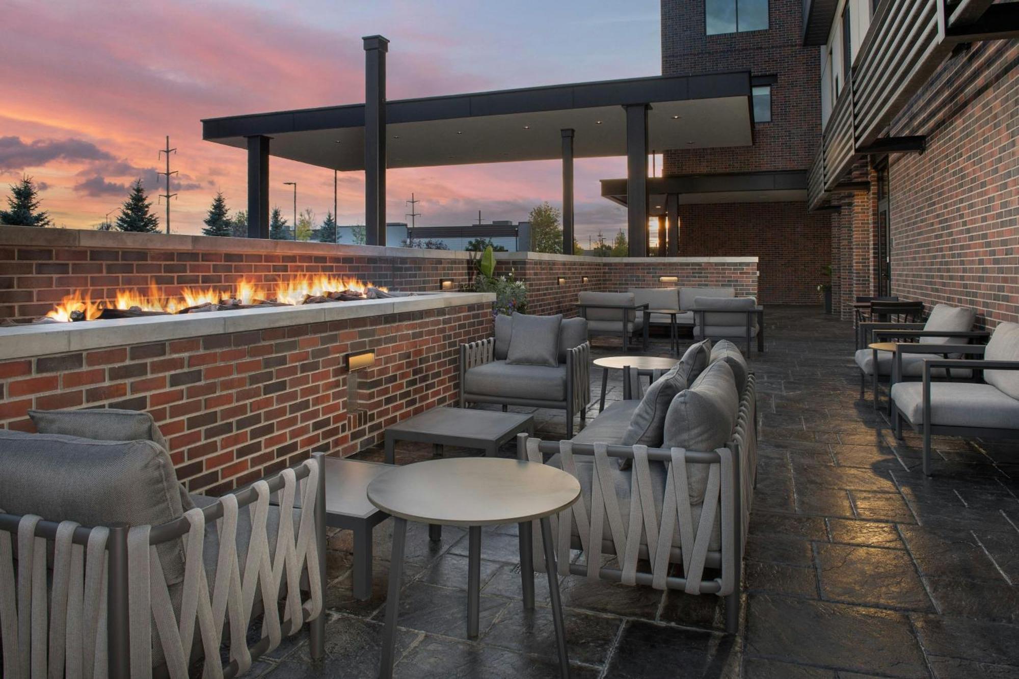 Courtyard By Marriott 3*