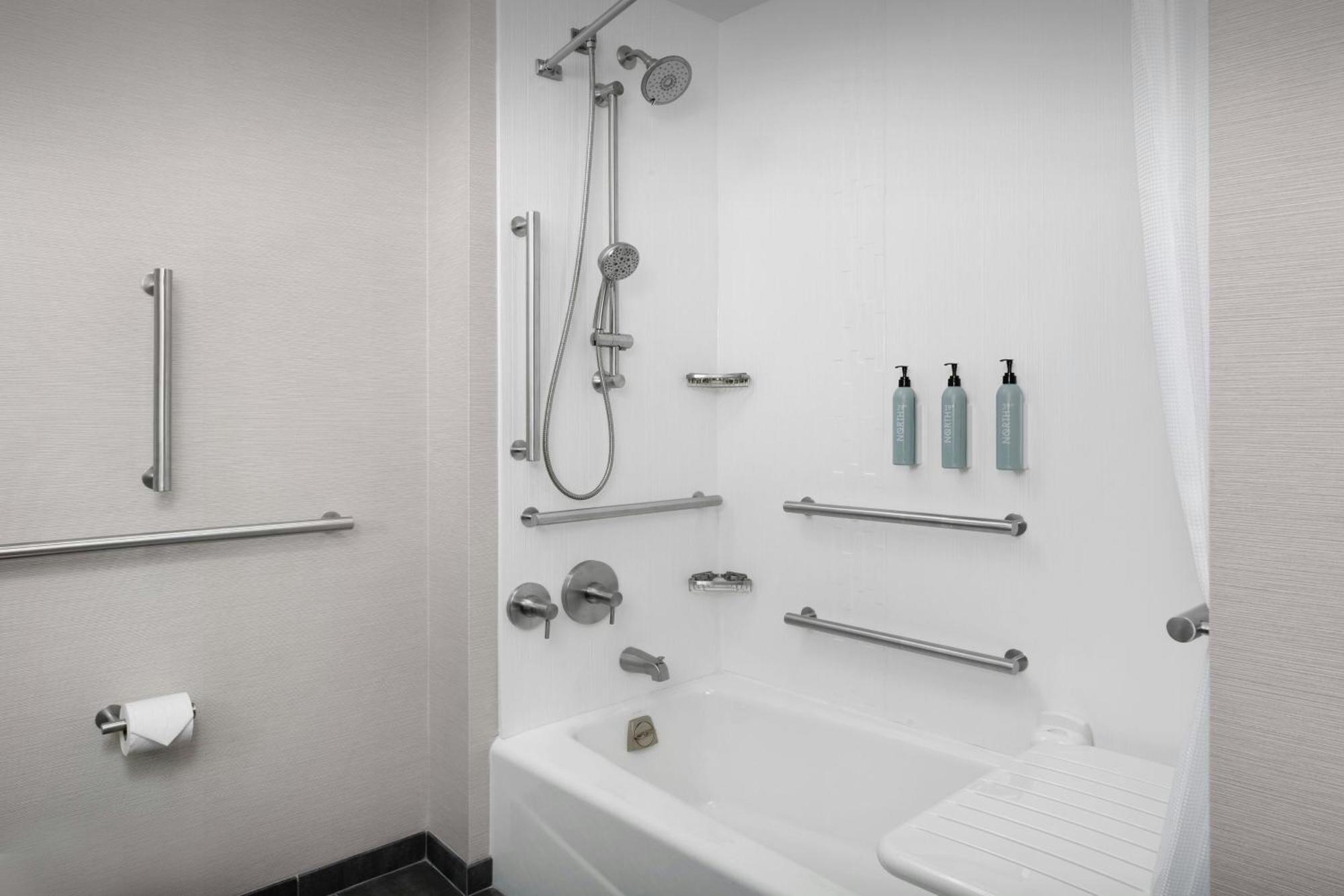 Courtyard By Marriott Hotel 3*