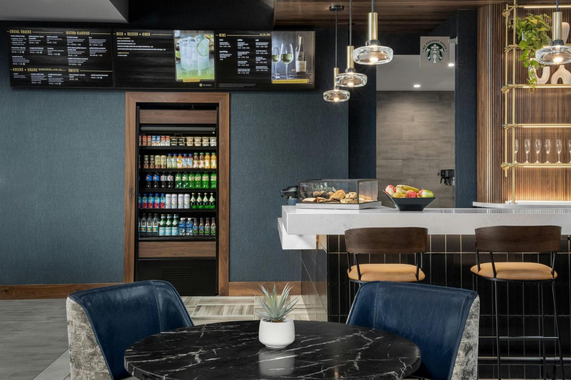 Courtyard By Marriott